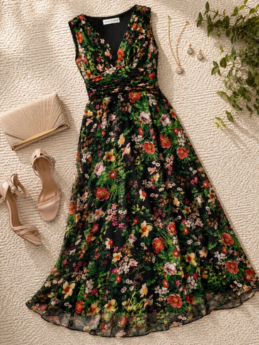 Betsy & Adam Black Red Floral Print V Neck Sleeveless Gown Size 14W NWT